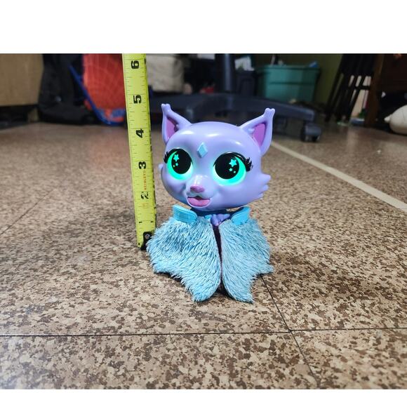 FurReal Flitter the Kitten 4.5" Interactive Feeding Toy Lights & Sounds Works - Picture 4 of 8